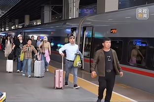 世体：巴萨将乘坐飞机前往瓦伦西亚，此前都因环保选择火车